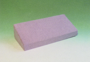 Matratzen-Seitenlagerungskeil 30° 65x30x17/7 cm mit Kunstlederbezug weiß