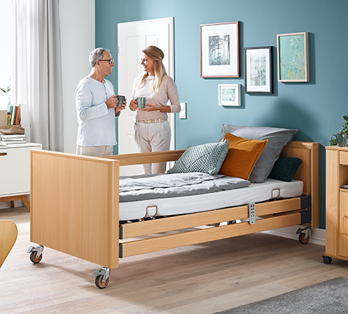 Pflegebett DALI mit Holzhaube 90x200 cm Holz