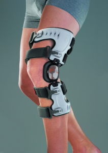 Knieorthese Ortho A grau mit einstellbarem Gelenk