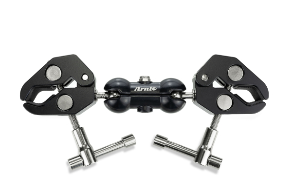 Arnie - Die Anhängekupplung, schwarz, Produktbild, Verschraubung geschlossen