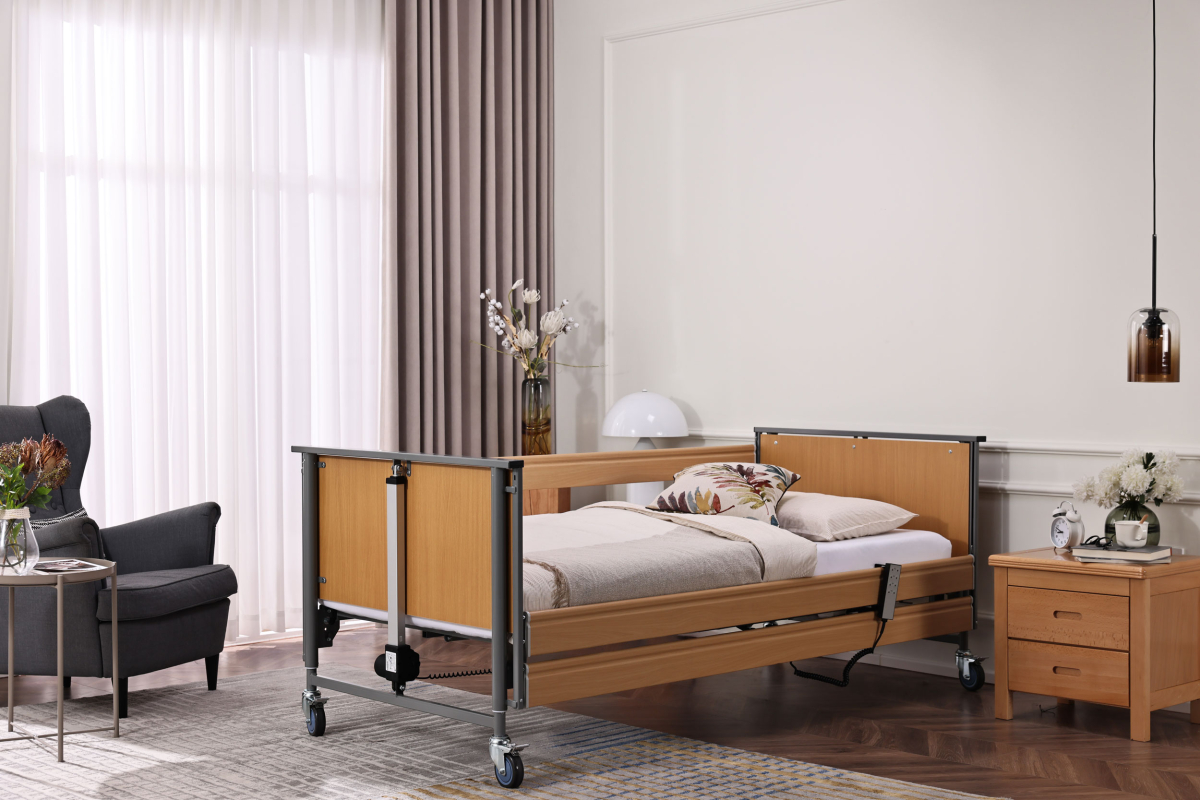 Pflegebett Ecofit S 90 mit Seitengitter 90 x 200 cm, Buche, Seitengitter hinten hoch