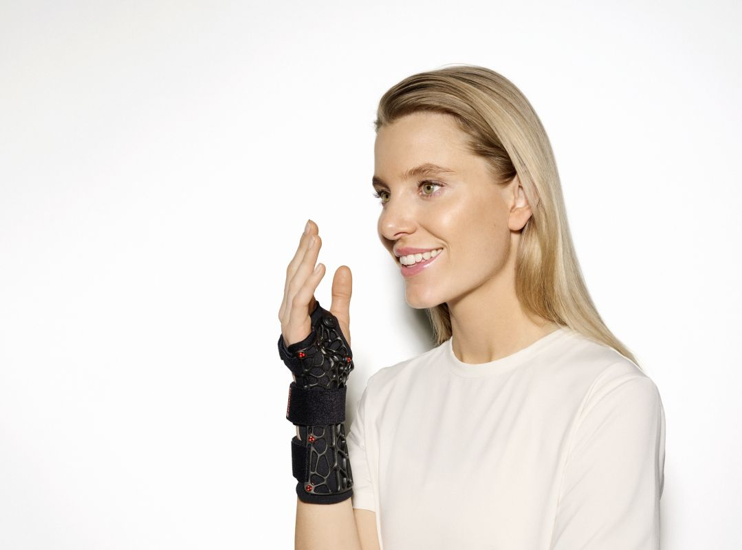Handgelenkorthese Manu-Cast Organic schwarz