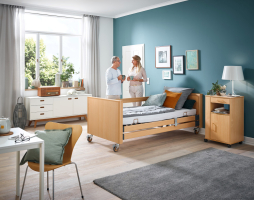 Pflegebett DALI mit Holzhaube 90x200 cm Holz_Quelle: Burmeier GmbH & Co. KG